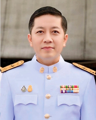 นายทวีวัฒน์  รื่นรวย